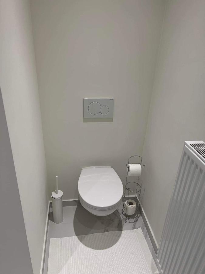 Prachtige Kamer In Centrum Brugge Met Badkamer ! Zewnętrze zdjęcie