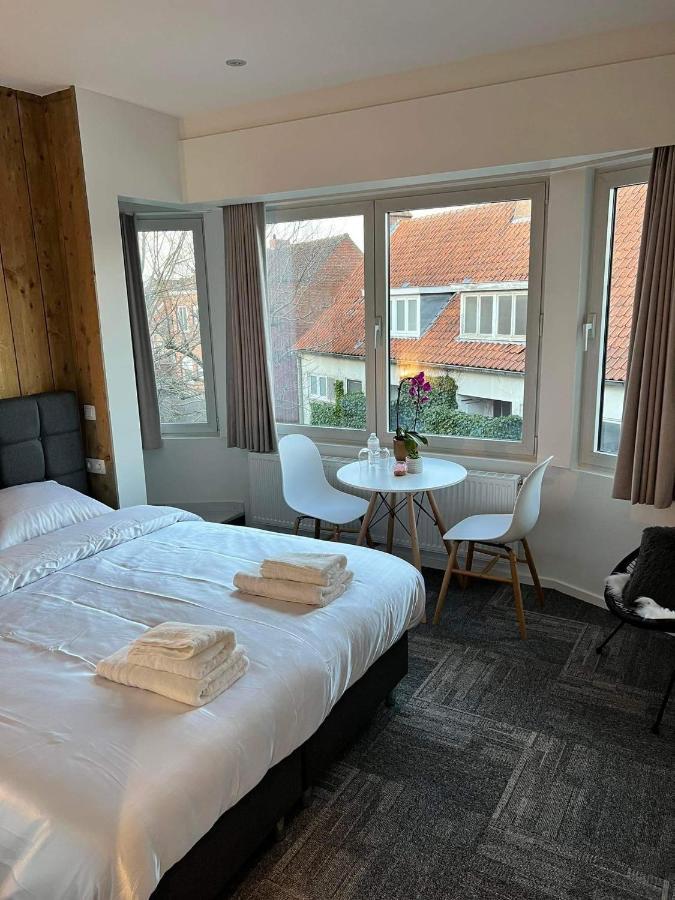 Prachtige Kamer In Centrum Brugge Met Badkamer ! Zewnętrze zdjęcie