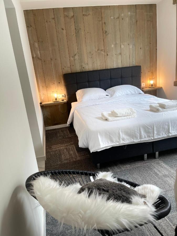 Prachtige Kamer In Centrum Brugge Met Badkamer ! Zewnętrze zdjęcie