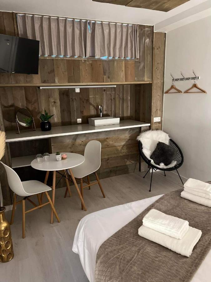 Prachtige Kamer In Centrum Brugge Met Badkamer ! Zewnętrze zdjęcie