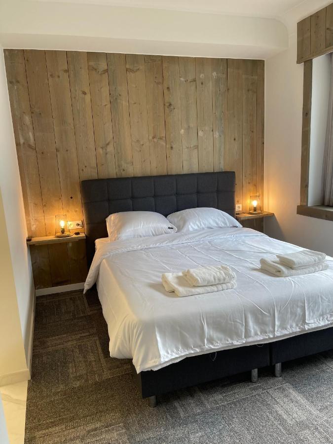 Prachtige Kamer In Centrum Brugge Met Badkamer ! Zewnętrze zdjęcie