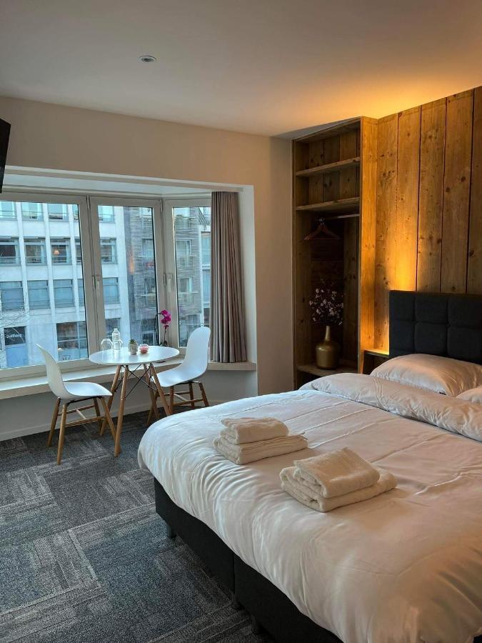 Prachtige Kamer In Centrum Brugge Met Badkamer ! Zewnętrze zdjęcie