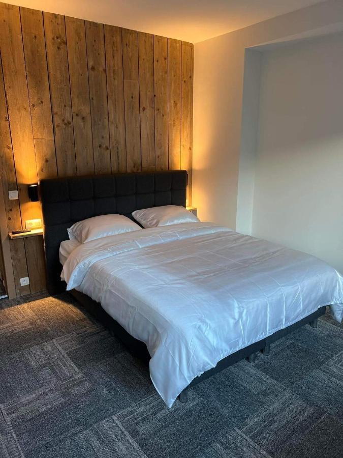 Prachtige Kamer In Centrum Brugge Met Badkamer ! Zewnętrze zdjęcie