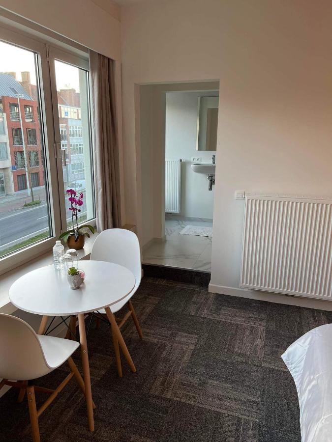 Prachtige Kamer In Centrum Brugge Met Badkamer ! Zewnętrze zdjęcie